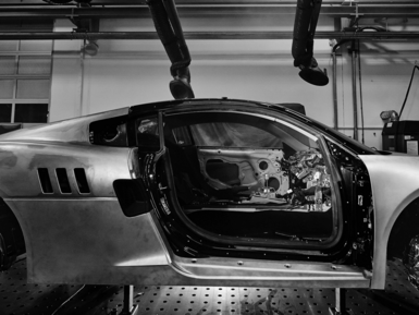Im Prototypenbau umfasst das Leistungsportfolio die Fertigung von Karosserieteilen und Baugruppen bis hin zu ganzen Karosserien.